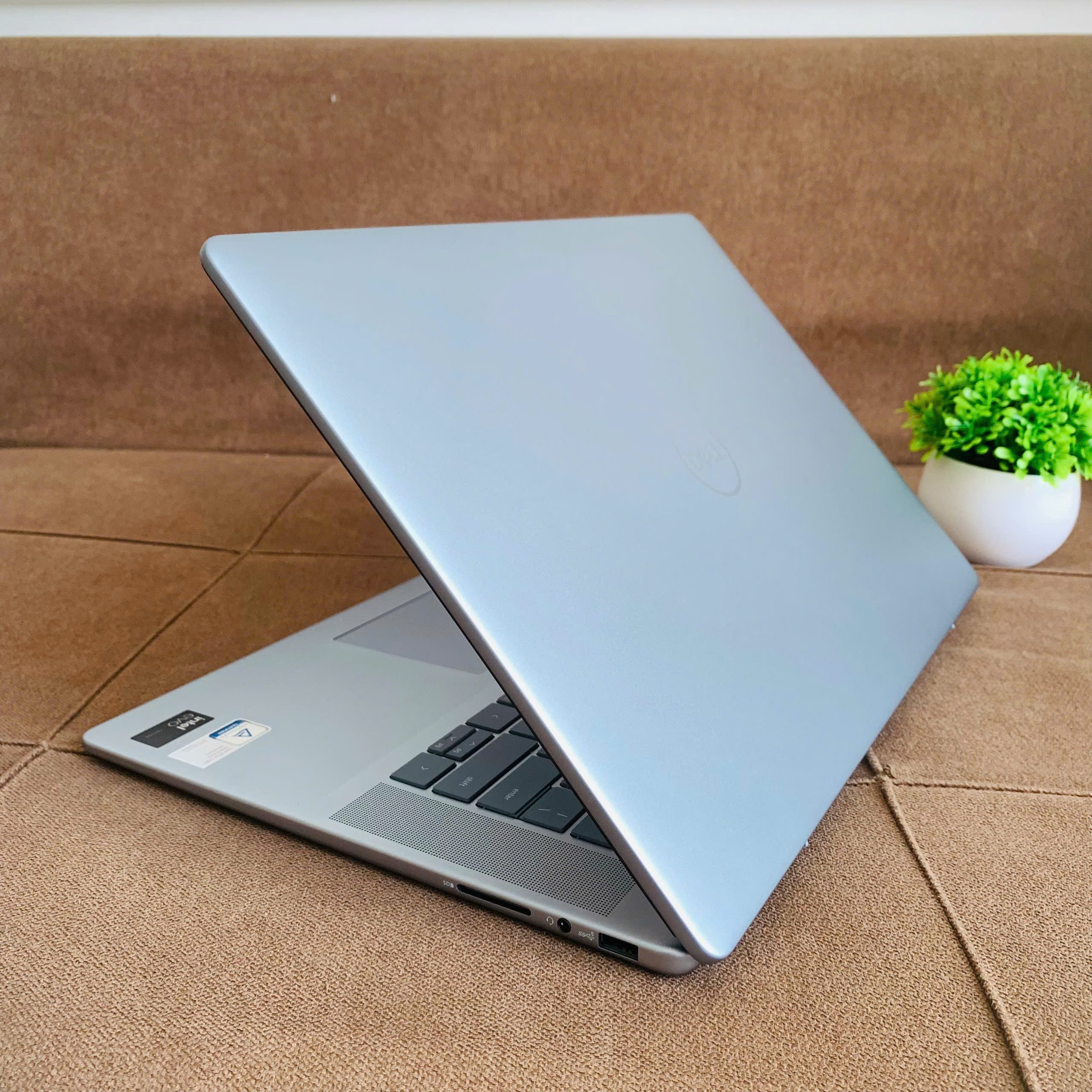 z7260169413617_ceab8109aaf65b994fef49d91b515804